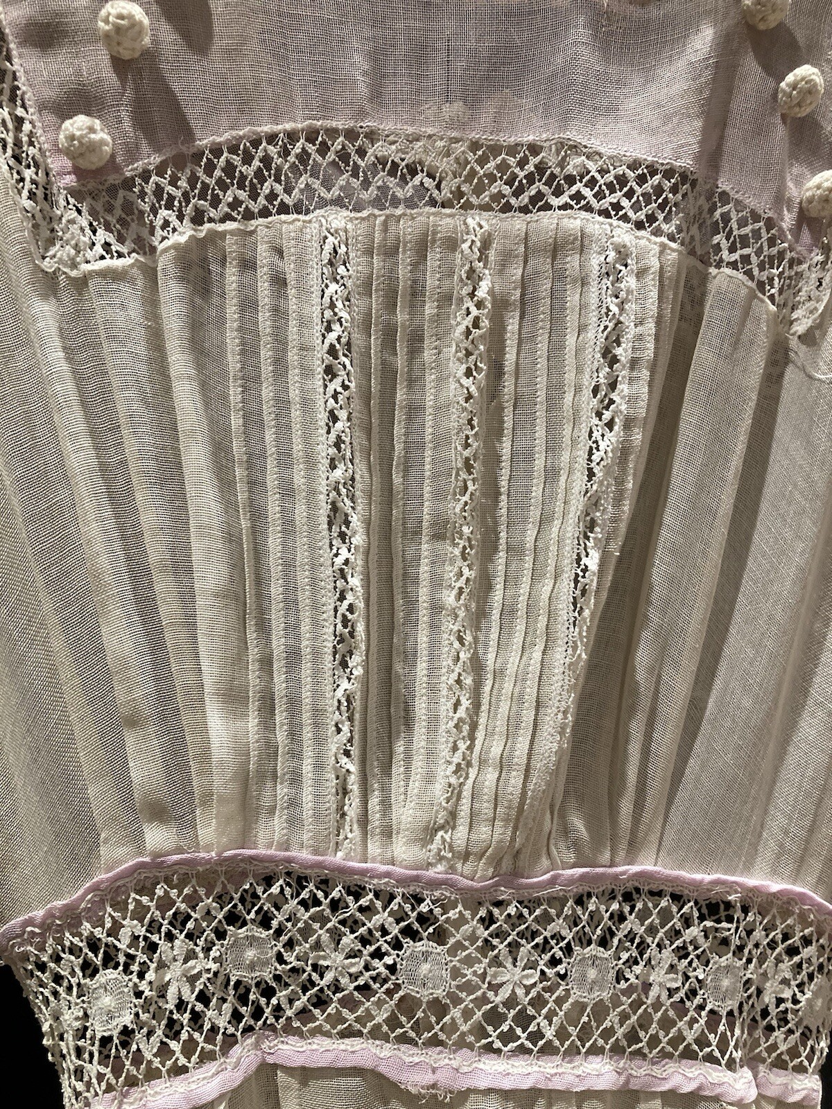 Picture 11 of 24