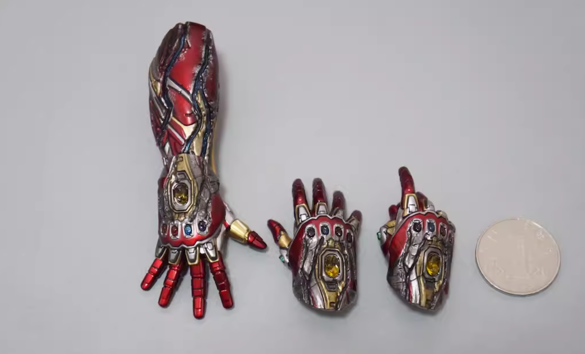 アイアンマン　電子ガントレット 楽天市場】Marvel マーベル アイアンマン ガントレット 電動 Iron-man