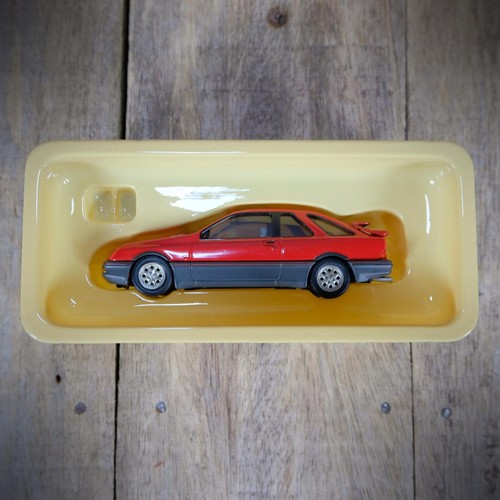 LLedo Vanguards Ford Sierra XR4i, 3 Door, Red, Boxed, Faults - Picture 5 of 6