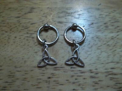 *PAIR* TRIQUETRA CELTIC Cartilage Piercing Captive Ring Tragus Earring 14g 16g 