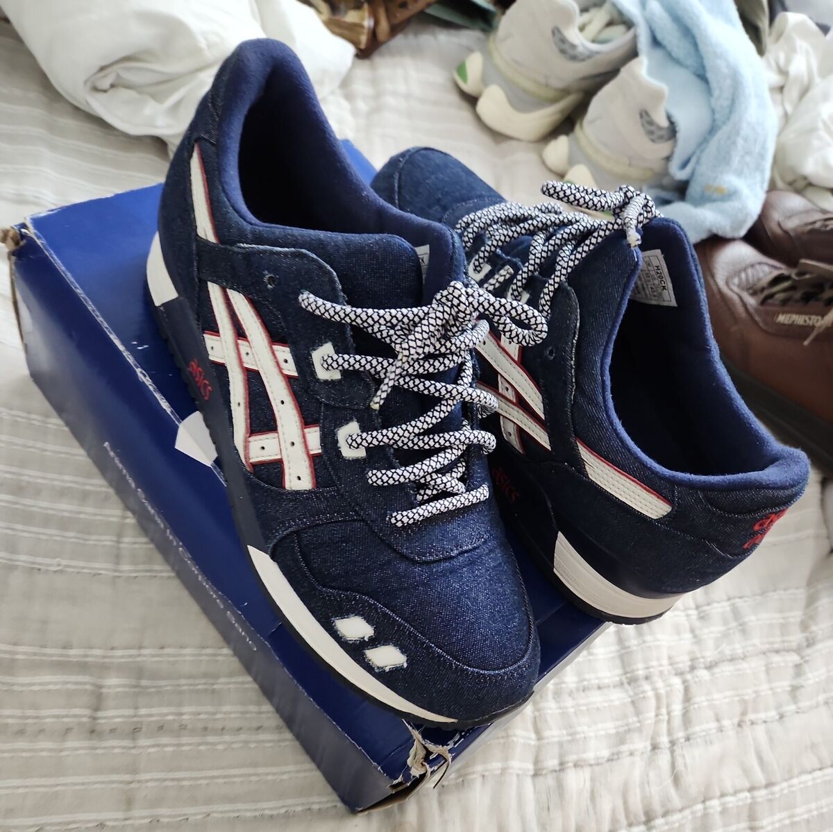 Size 10.5 - ASICS Ronnie Fieg x Gel Lyte 3 Selvedge Denim Size 10.5 - ASICS Ronnie Fieg x Gel Lyte 3 Selvedge Denim