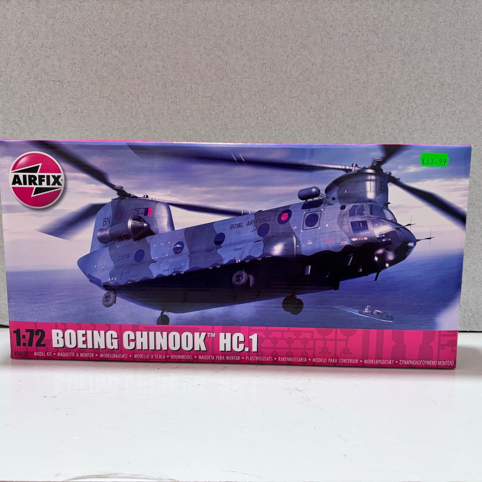 Airfix 1/72 Boeing Chinook HC.1 Helicopter Aircraft Model Kit A06023