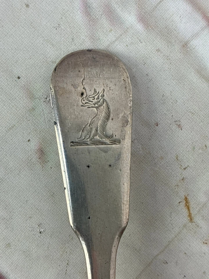 Maceta victoriana de mostaza de plata maciza con cuchara diseño floral grabado Foto 3 de 4