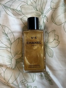 CHANEL N°5 FRAGMENTS D’OR Sparkling Body Gel (Luxury Fragrances); 250ml