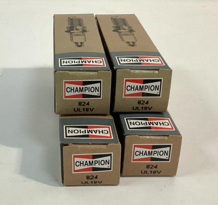 4 PACK Champion Copper Plus Small Engine 824 Spark Plug  UL18V
