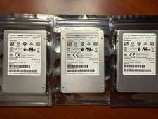 Lot of 3x Toshiba 256GB KSG0ZSE256G 2.5in SATA SSD Free Shipping