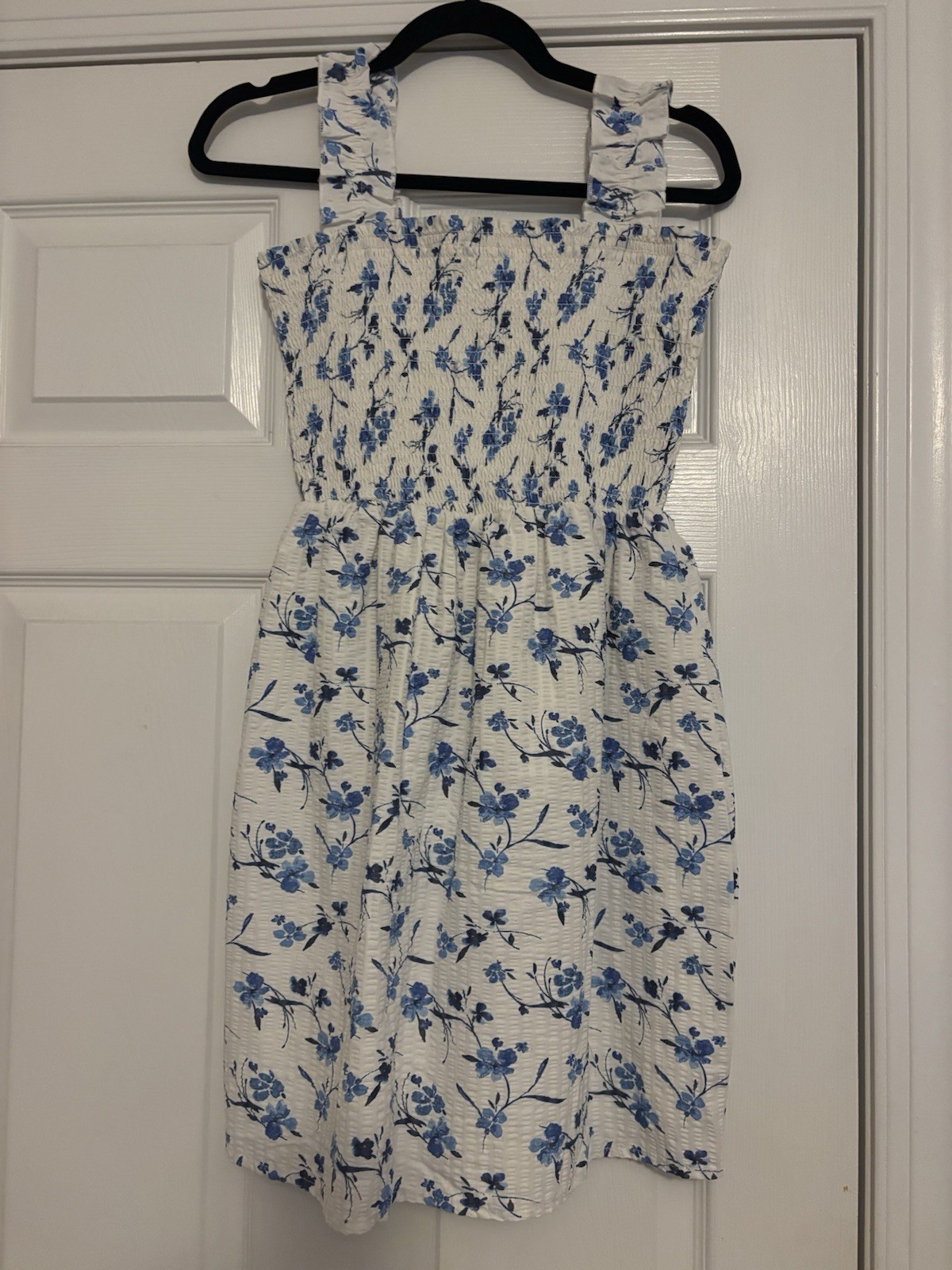 Versona Girls Blue White Floral Sleeveless Smocked Knee Length Sundress