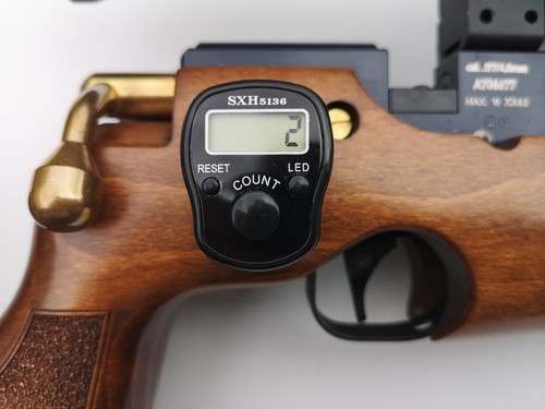 Air Arms S200 Back Lit Digital Counter or any Airgun without a pressure gauge - 第 1/6 張圖片