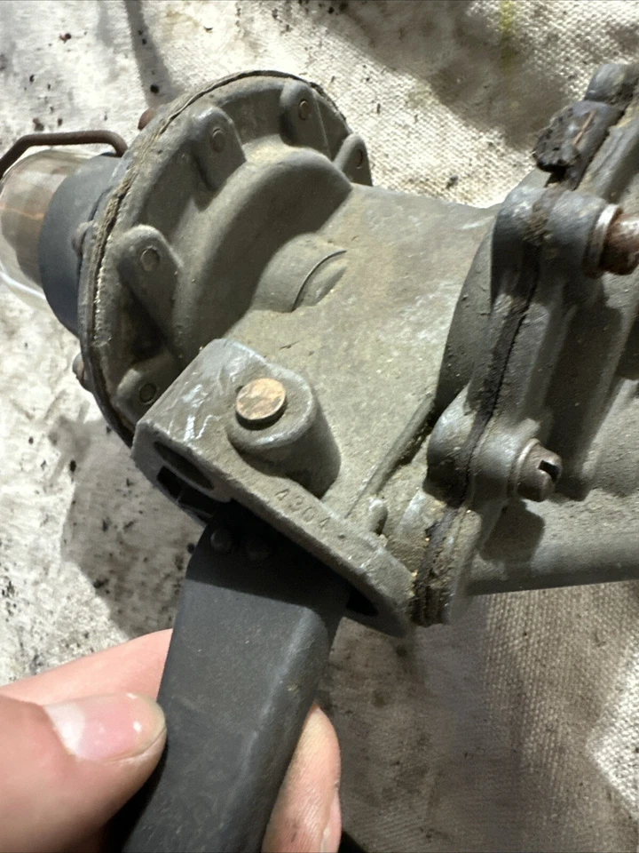 BOMBA DE COMBUSTIBLE AC DOBLE ACCIÓN # 4304 OEM Foto 2 de 4