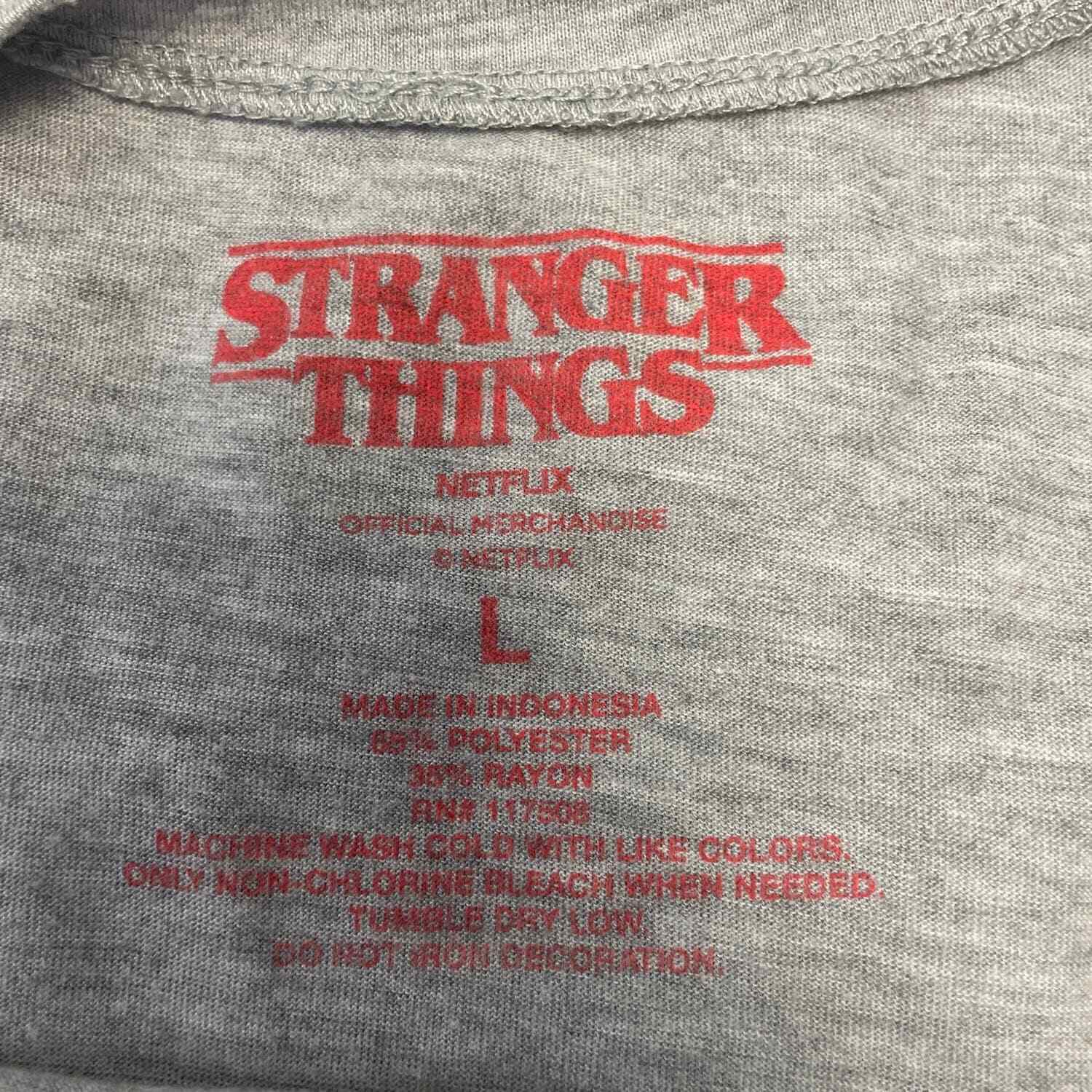 Stranger Things Womens Large Polyester Rayon Blen… - image 4