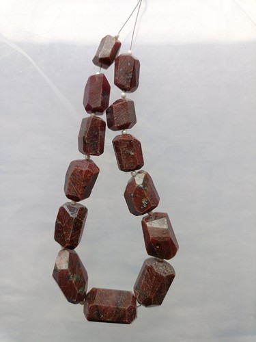 Ruby faceted Tumble Beads 11-29 mm 8 inches strand for jewelry making - Picture 2 of 4