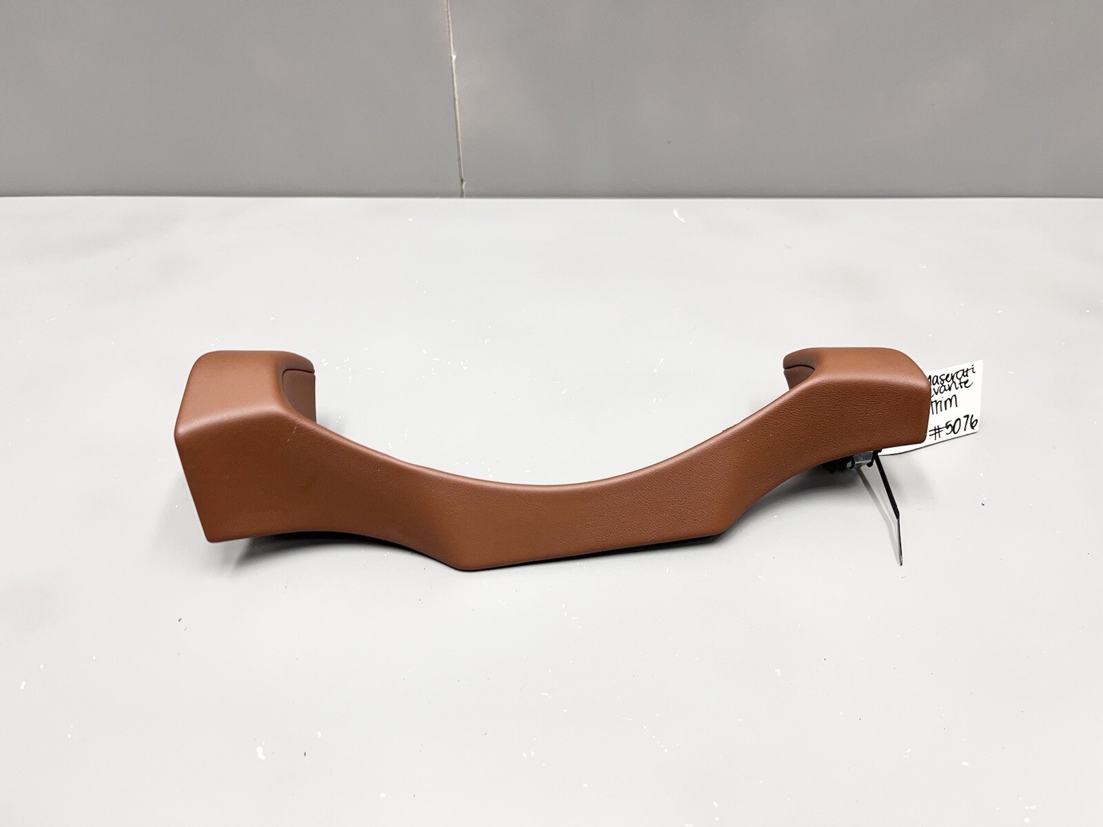 ⭐️2017-2020 MASERATI LEVANTE M161 OEM SPEEDOMETER TRIM PANEL - BROWN LEATHER OEM