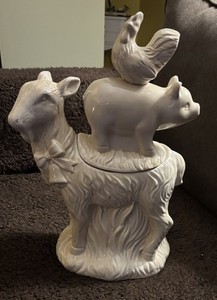 Vintage BEEKMAN 1802 Goat/Chicken/Pig Cookie Jar