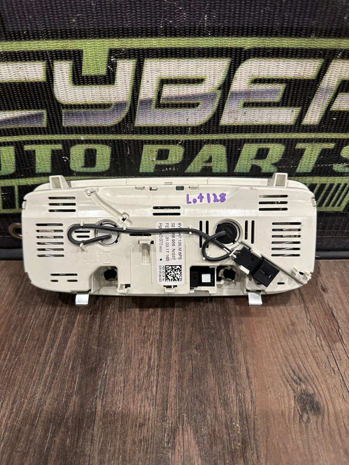 Audi R8 2017 Dome light P/N 8V7947135