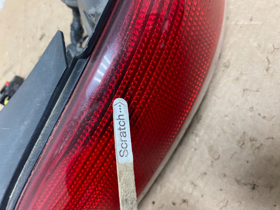 Задний фонарь правосторонний со стороны пассажира для Chrysler Sebring 1996-2000 годов выпуска O9493 DW - Изображение 4 из 4