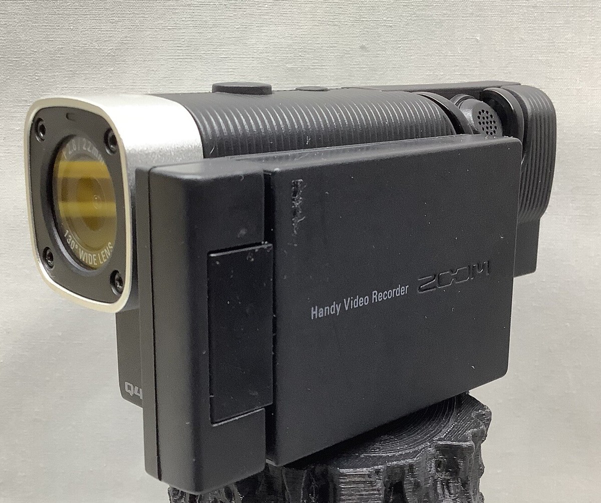 ビデオカメラ ZOOM Q4 Handy Video Recorder HD Video With The Zoom Q4 Handy Video Recorder Review