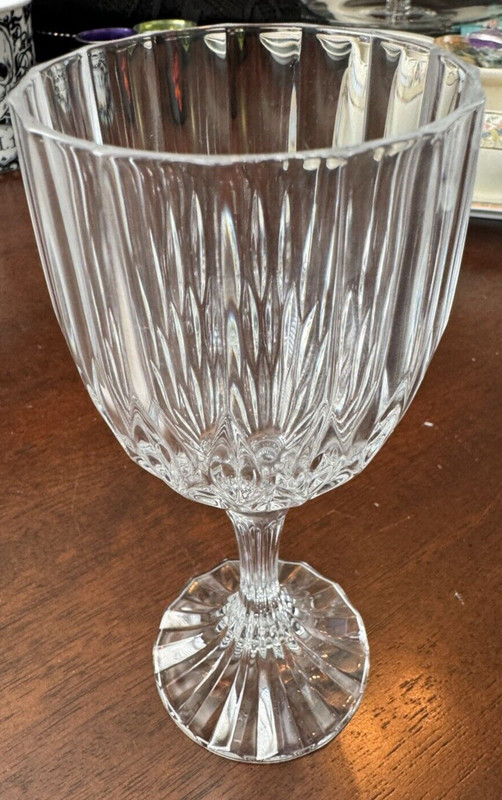 Cristal D' Arques Durand Bretagne Wine Glass Vintage Clear Cut Crystal Classic