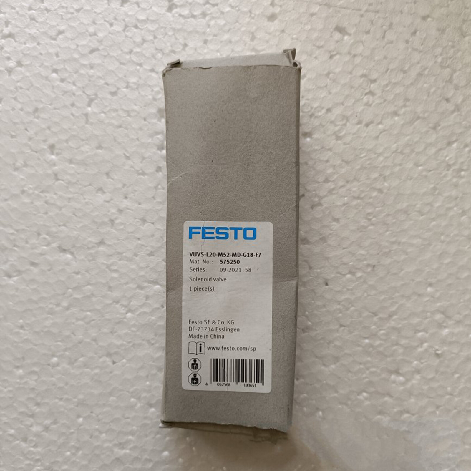 1PC FESTO VUVS-L20-M52-MD-G18-F7 575250 solenoid valve VUVSL20M52MDG18F7 New