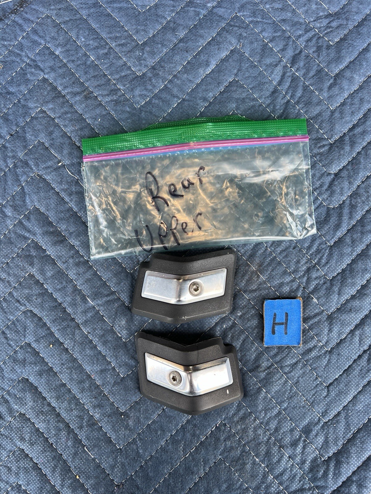 Picture 1 of 11