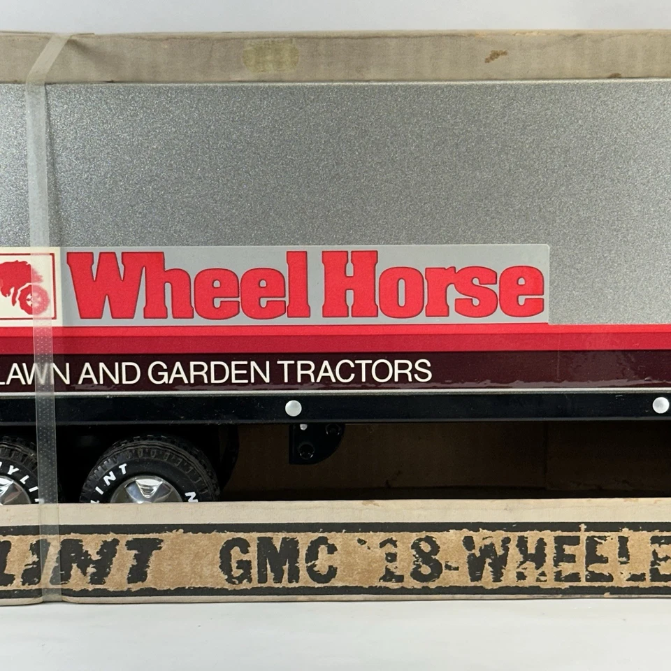 1980s Nylint Wheel Horse Lawn & Garden Semi Tractor Trailer 18 Wheeler In Box - Image 4 of 4