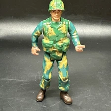 1982 Remco DC Comics Sgt. Rock Jungle Camo Soldier Action Figure 3.75”