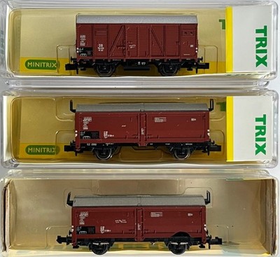3 Güterwagen aus Minitrix Set 15173, Epoche III, teils OVP