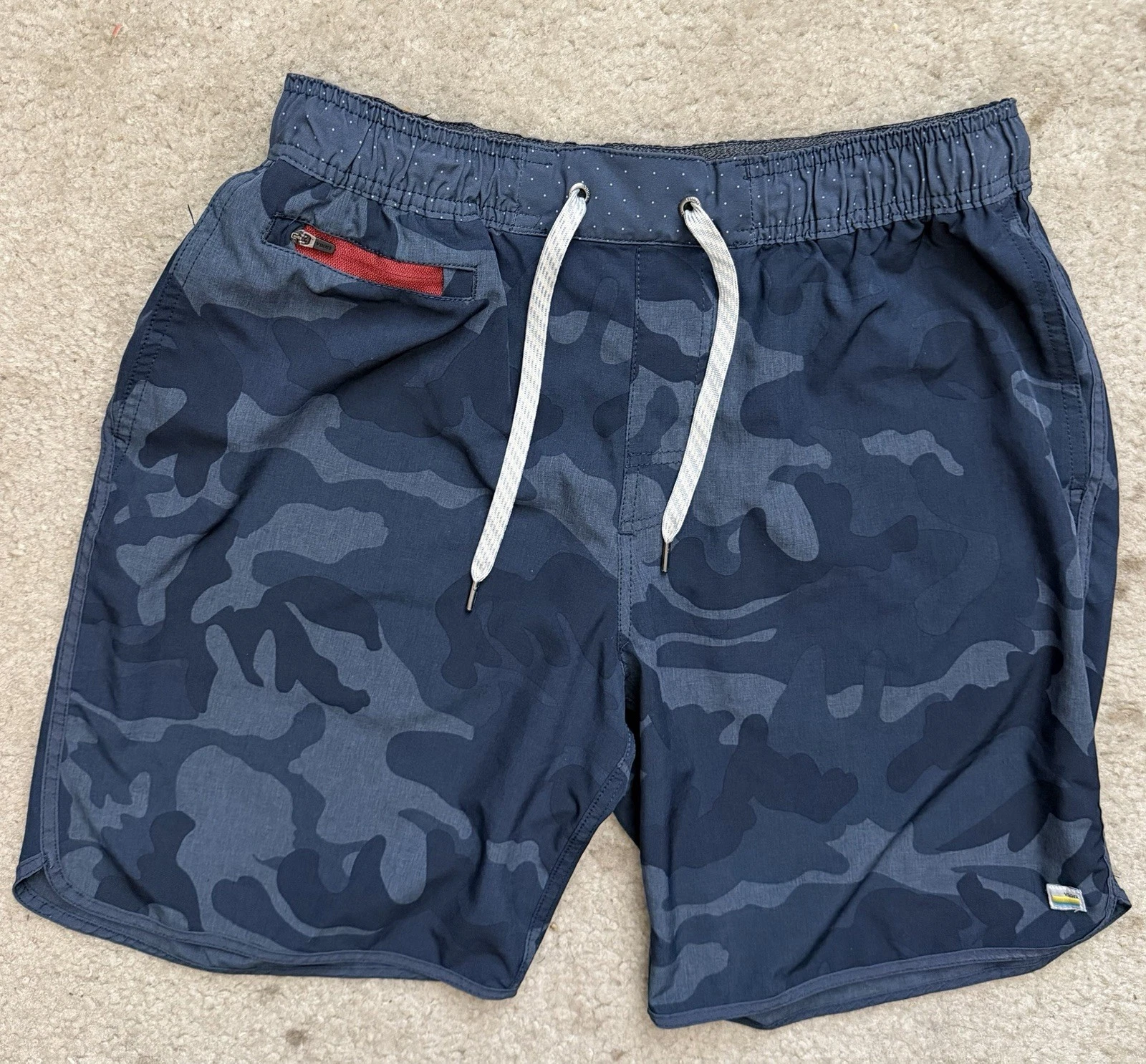 Vuori Banks Mens L Lightweight Stretch V330 Camo Printed Fitness Shorts