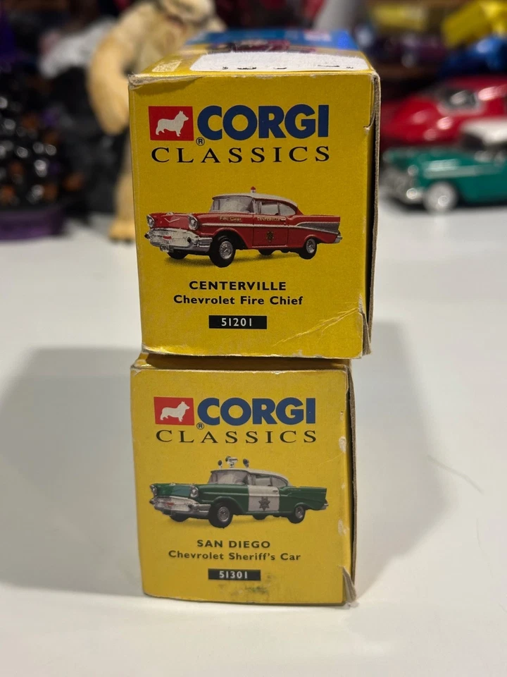 Vintage Corgi Chevrolet Fire Chief 51201 / Sheriff's Car 51301  1/43 Scale - Image 3 of 4