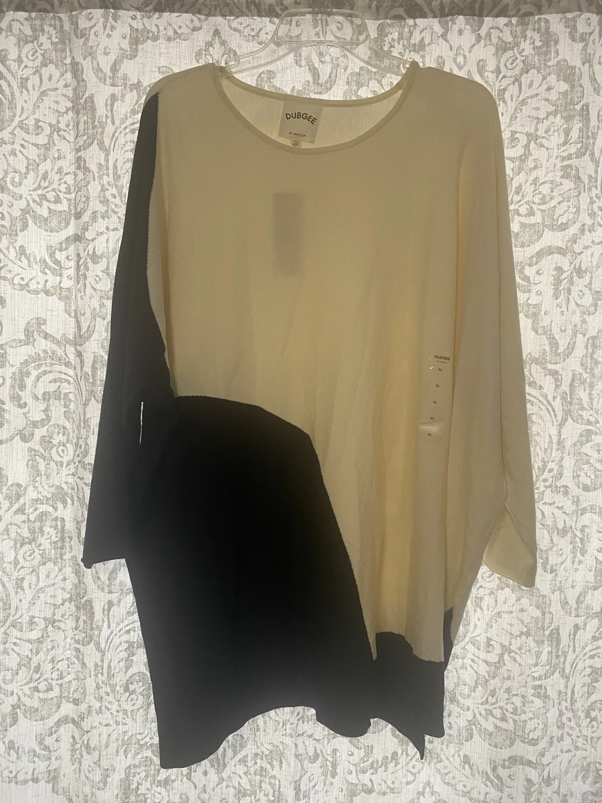 Dubgee Poncho Color Block Minimalistic Lagenlook Relaxed Sweater Ivory Black XL
Opens in a new windo