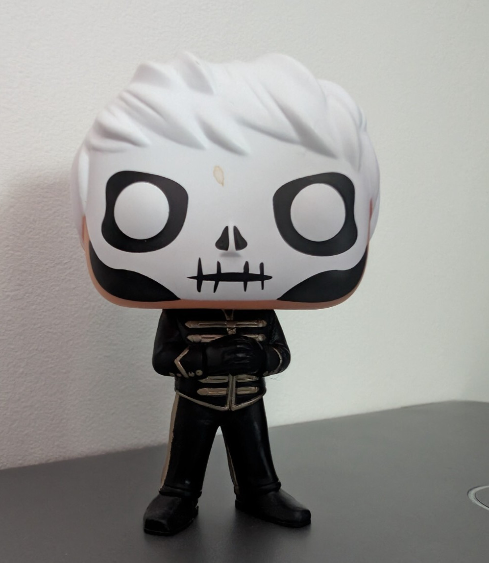 Funko Pop! Rocks - My Chemical Romance Gerard Way Skeleton #41 Con Protector Pop