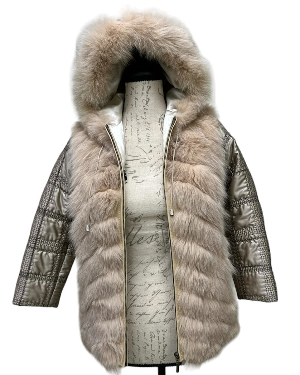 Designer jacket with fur hood 2025