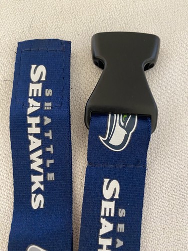 Seattle Seahawks 1" Key Strap Key Lanyard Football Key Chain-Replacement Part - Picture 2 of 4