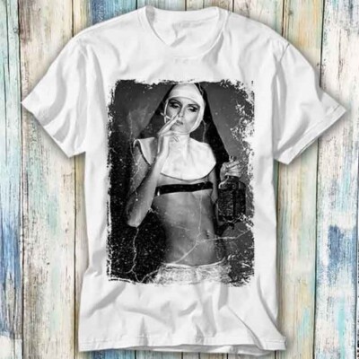 T-Shirt Naked Naughty Non Smoking Whiskey Unkraut Meme Geschenk Top Unisex 517