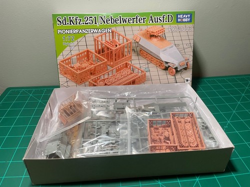 1/72 Heavy Hobby WWII German Sdkfz.251/Nebelwerfer Ausf.D #PK72003 - Picture 8 of 20