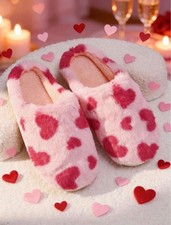 All Over Pink Heart Print Fluffy Slippers, Soft Warm Indoor Slides