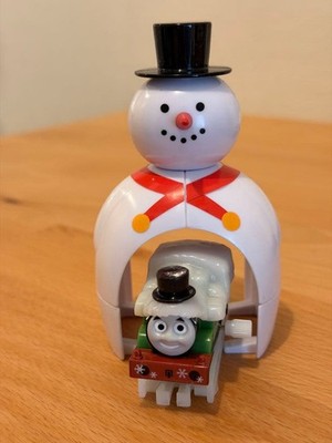 Capsule Plarail Thomas Snowman Oliver and Snow Tunnel Set Age 15+