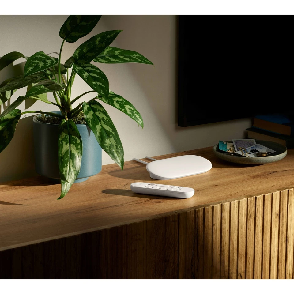 Google TV Streamer 4K (1st gen) - Image 2 of 4