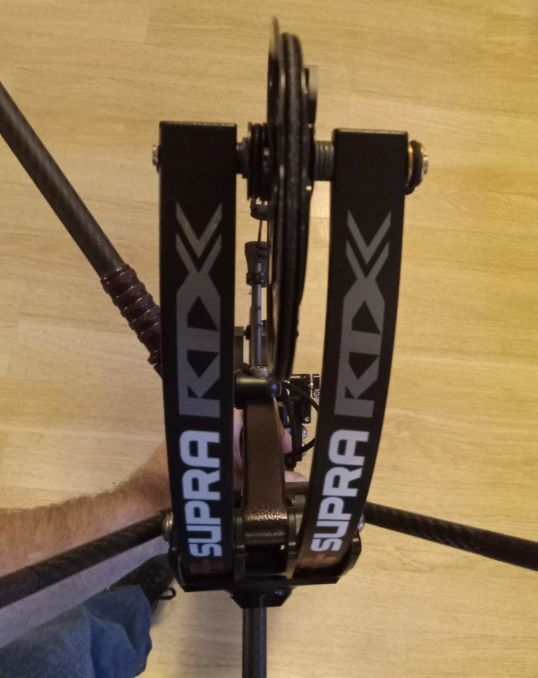 Arco compuesto PSE Supra RTX 37 RH 60 libras Foto 4 de 4