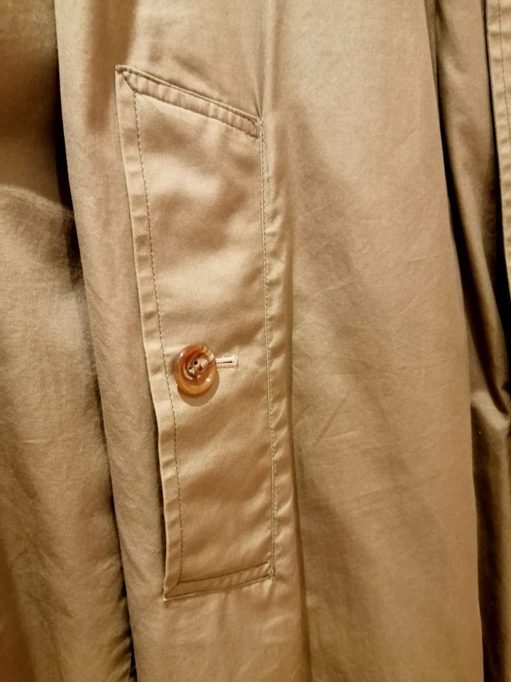 Vintage DAKS Men's Mac / Trenchcoat Size 42 REG 100% Cotton Olive Beige - Image 4 of 4