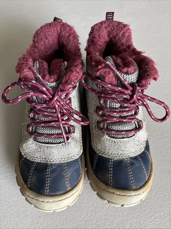 WARM FUZZY wonder nation kids Shoes Size - 9 kids red blue gray