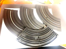 AURORA MODEL MOTORING HO SLOT CAR TRACK - 4 Pcs 6 " RADIUS 1/4 CURVED  #1518