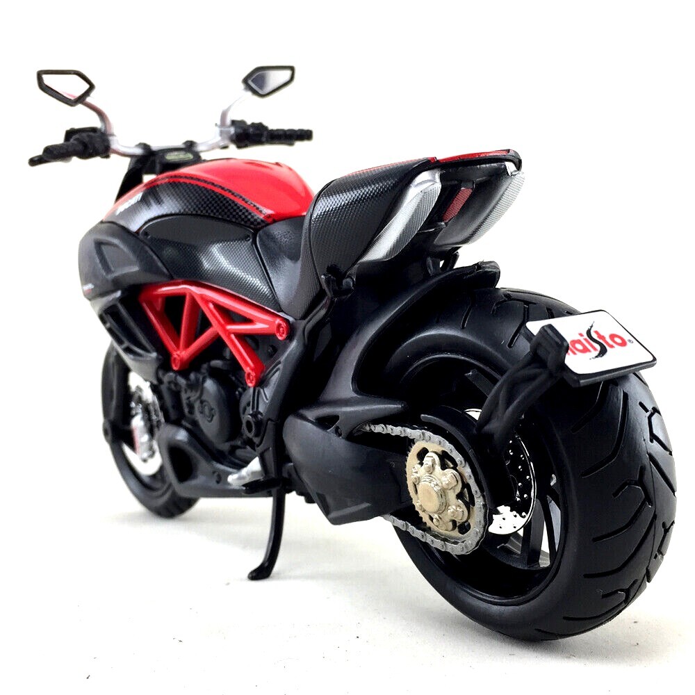 HOT Ducati Motorbike Maisto Ducati Diavel Carbon DUCATI