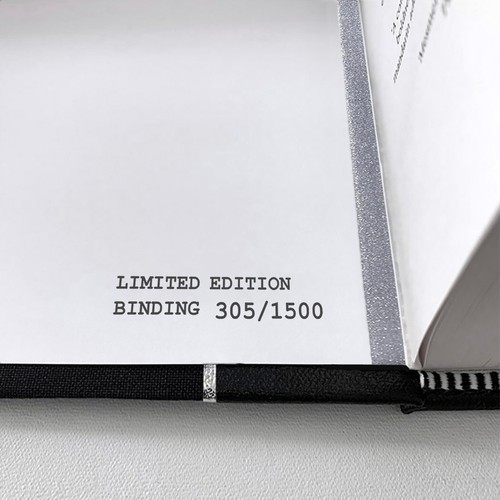 Uglies (Leather-bound) Scott Westerfeld Hardback Book - Imagen 5 de 5