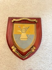VINTAGE THE SULTAN OF OMAN ARMY METALLIC MESS WALL PLAQUE SHIELD