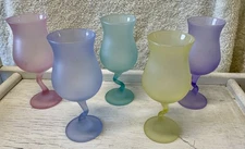 Set of 5 Libby Frosted Watusi Pastel Twisted Stem Water Goblets great condition!