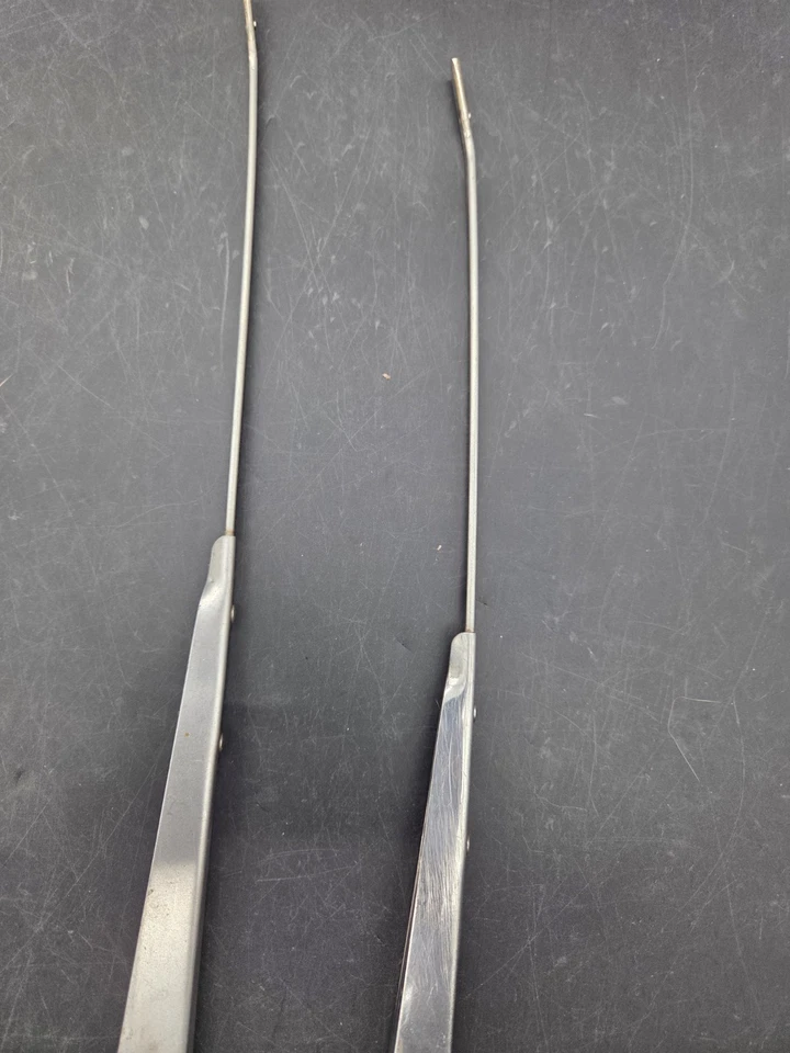 Brazos limpiaparabrisas Jeep Trico vintage años 60 cromo acero inoxidable Wagoneer Gladiator J-truck Foto 3 de 4