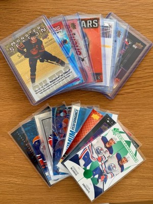 Set of 16 hockey cards Connor McDavid Upper Deck all different