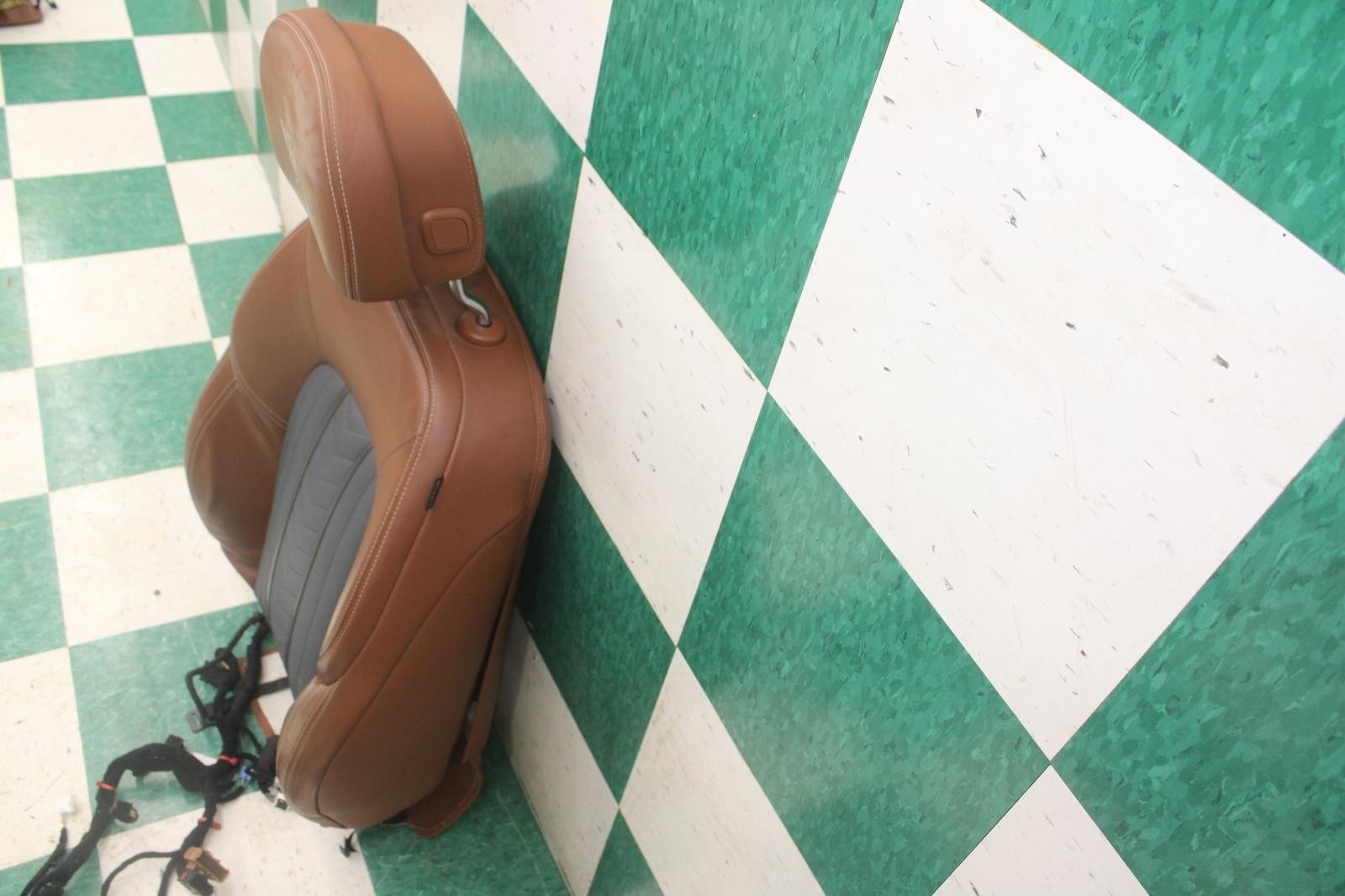 14-22 MASERATI GHIBLI Blu Brown Leather Front LF Seat Upper Cushion Headrest OEM