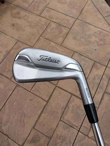 TITLEIST U500 2 Iron Hybrid w/ Dynamic Gold X100 Steel & Titleist Velvet Grip