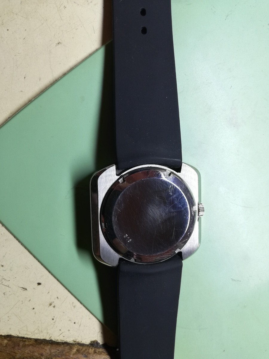 Montre LIP R.033 Cadran Gris 28,50 Mm – Quartz, Neuve Sans Boîte